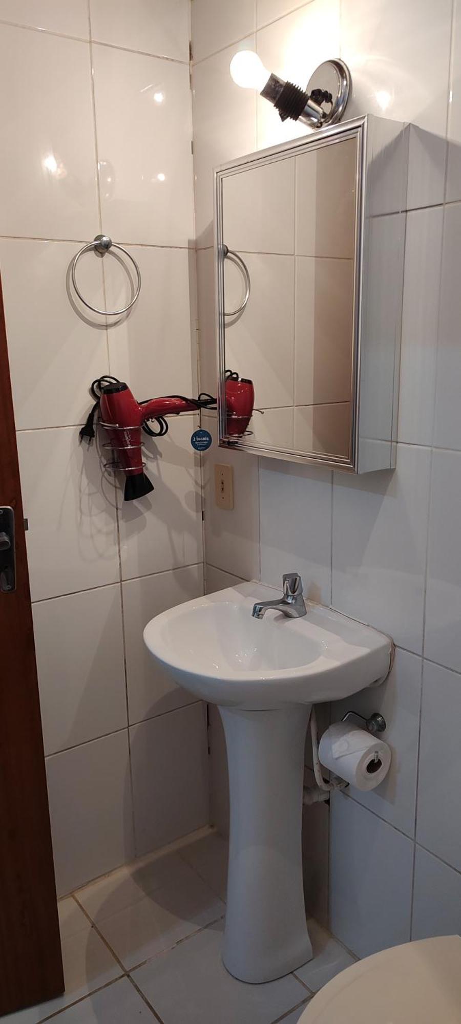 Casa C/ Piscina&acesso A Lagoa Da Conceicao Ng0811